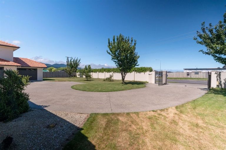 Photo of property in 177 Mazengarb Road, Paraparaumu, 5032