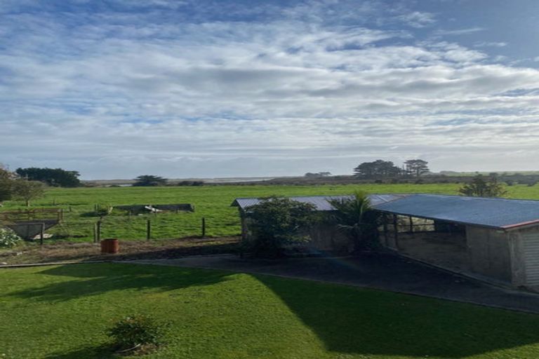 Photo of property in 27 Wharf Road, Karamea, 7893
