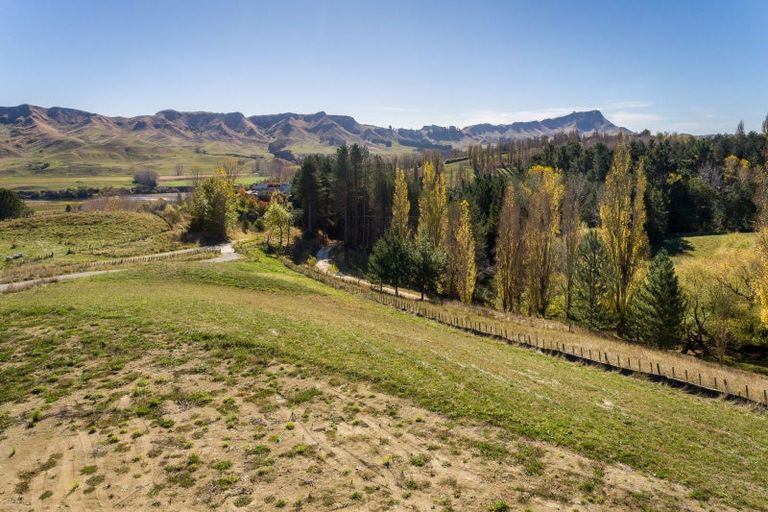Photo of property in 27 Raratu Road, Kahuranaki, 4295