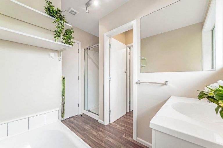 Photo of property in 27 Skerten Avenue, Hornby, Christchurch, 8042