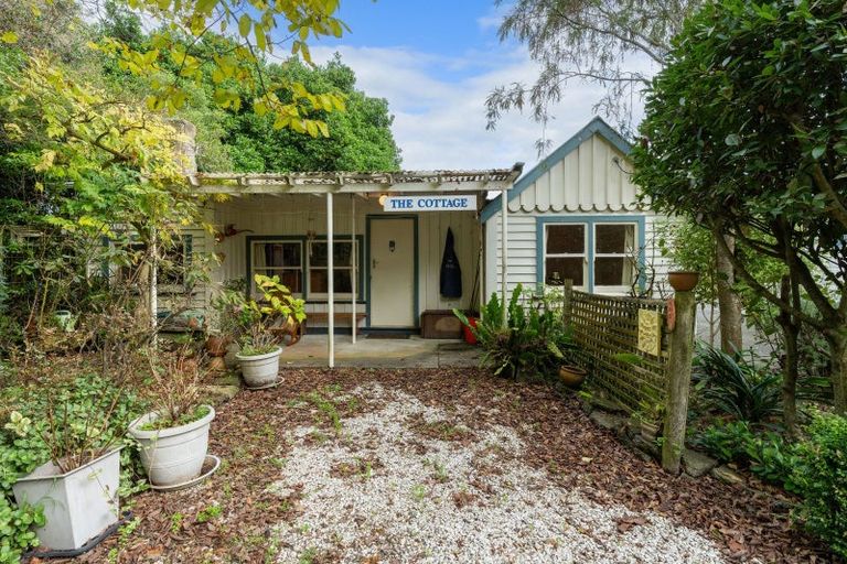 Photo of property in 126 Gladstone Road, Levin, 5571