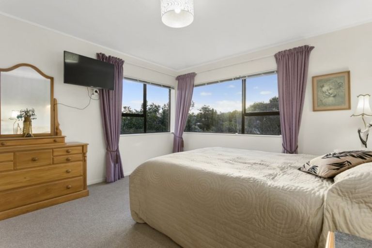 Photo of property in 97b Rosario Crescent, Red Beach, 0932