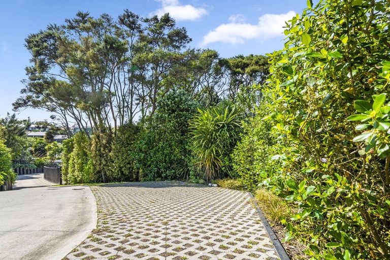Photo of property in 120a Matipo Road, Te Atatu Peninsula, Auckland, 0610