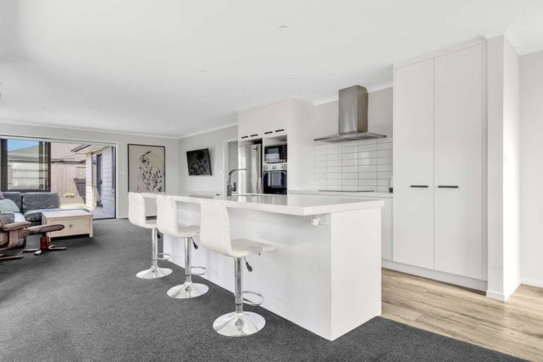 Photo of property in 54 Tamapahore Boulevard, Papamoa Beach, Papamoa, 3118