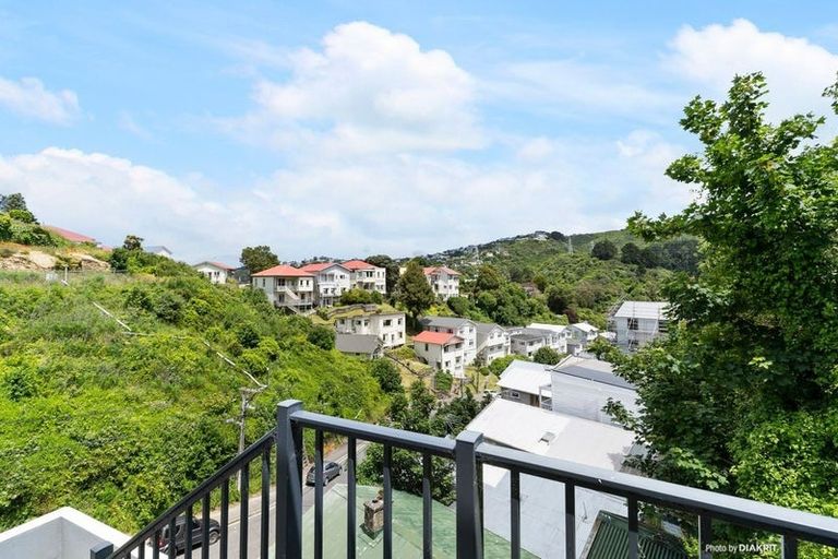 Photo of property in Parkland Flats, 17/51u Adams Terrace, Kelburn, Wellington, 6021
