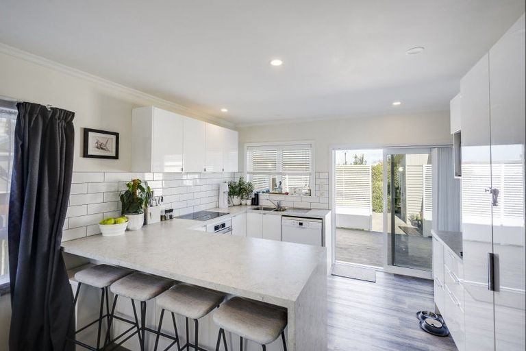 Photo of property in 7 Clare Place, Pirimai, Napier, 4112