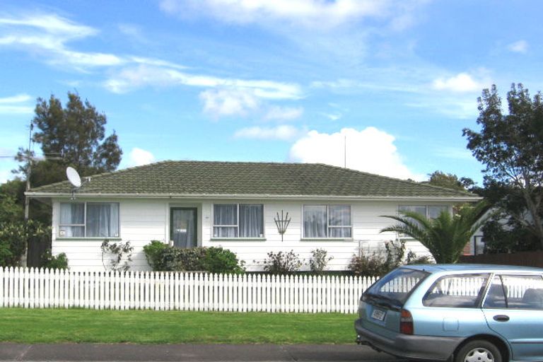 Photo of property in 32 Farwood Drive, Henderson, Auckland, 0612