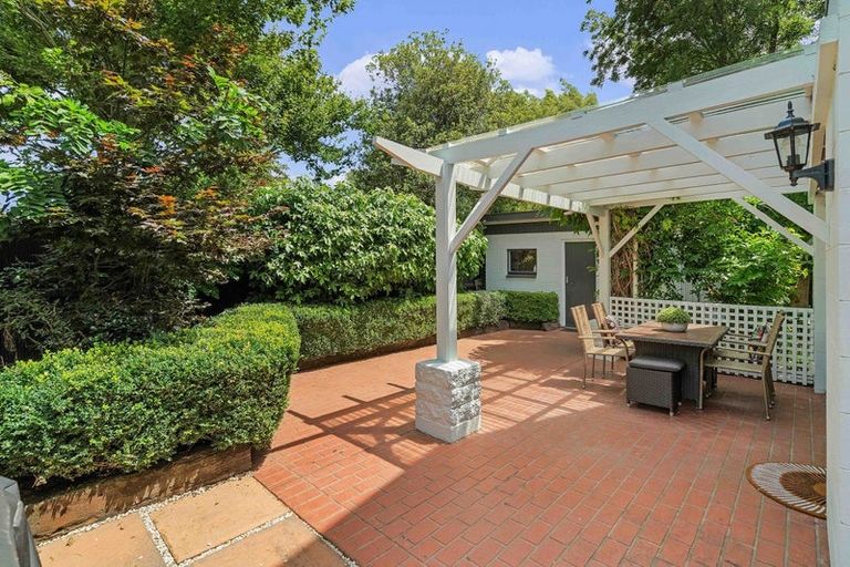 Photo of property in 7 Rachel Place, Avonhead, Christchurch, 8042