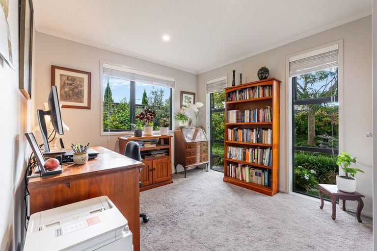 Photo of property in 24 Hooton Drive, Kumeu, 0810