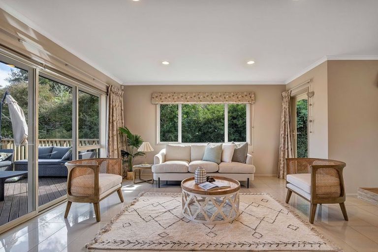 Photo of property in 6c Highfield Place, Highlands Park, New Plymouth, 4312