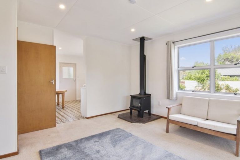 Photo of property in 2/103 Parkers Road, Tahunanui, Nelson, 7011