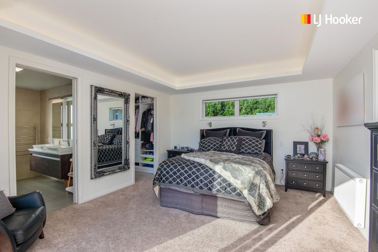 Photo of property in 100 Wingatui Road, Mosgiel, 9024