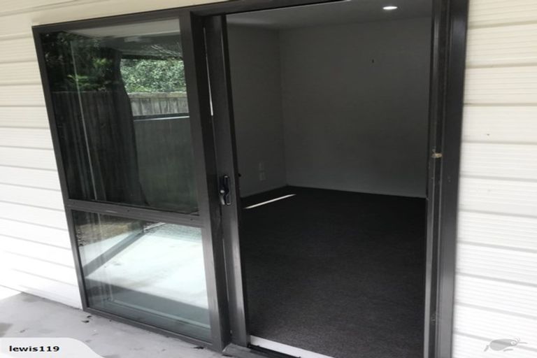 Photo of property in 21 Piko Crescent, Riccarton, Christchurch, 8041