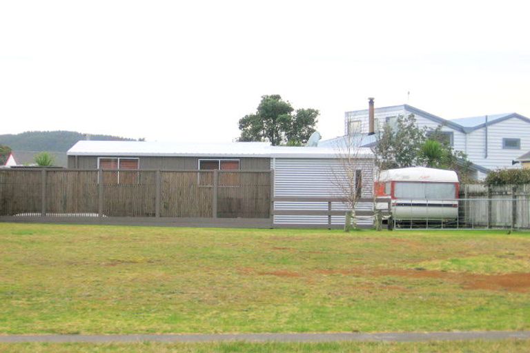 Photo of property in 155 Mayfair Avenue, Whangamata, 3620