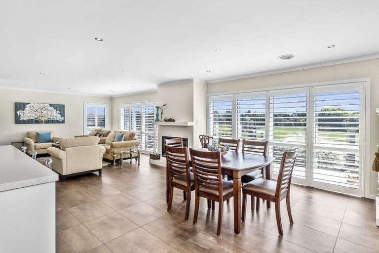 Photo of property in 21 Jade Lane, Paraparaumu, 5032