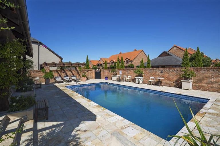 Photo of property in Village Green Cottages, 401/10 Quiet Woman Way, Monaco, Nelson, 7011