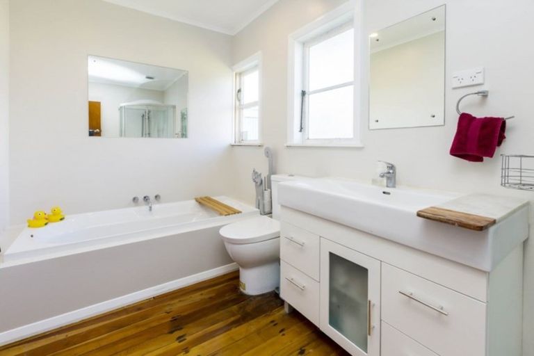 Photo of property in 83 Miro Street, Trentham, Upper Hutt, 5018