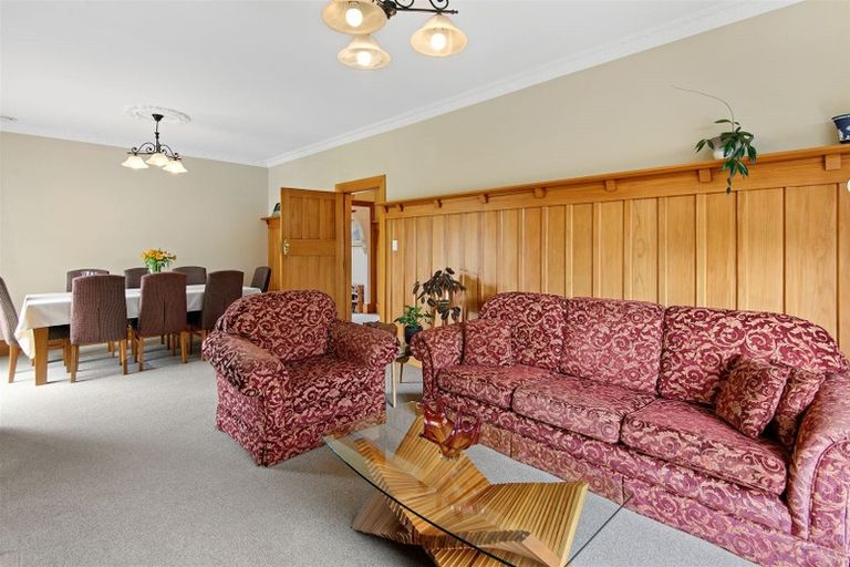 Photo of property in 173 Centaurus Road, Saint Martins, Christchurch, 8022
