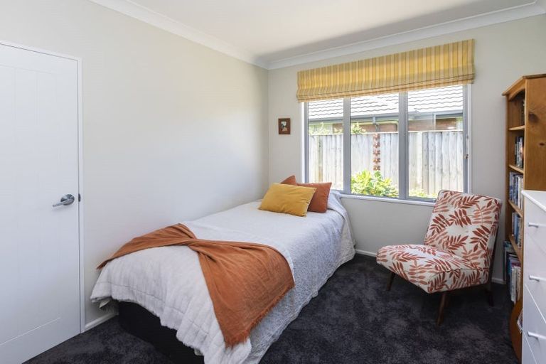 Photo of property in 3 Handel Close, Northwood, Christchurch, 8051