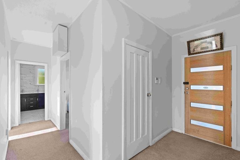 Photo of property in 120 Peverel Street, Riccarton, Christchurch, 8041