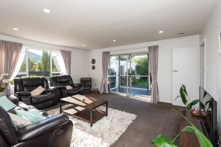 Photo of property in 20 Four Elms Place, Parklands, Christchurch, 8083