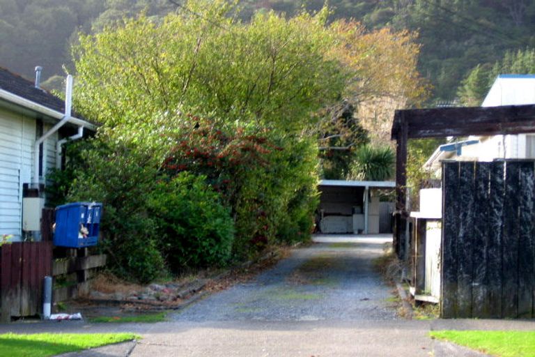 Photo of property in 281a Stokes Valley Road, Stokes Valley, Lower Hutt, 5019