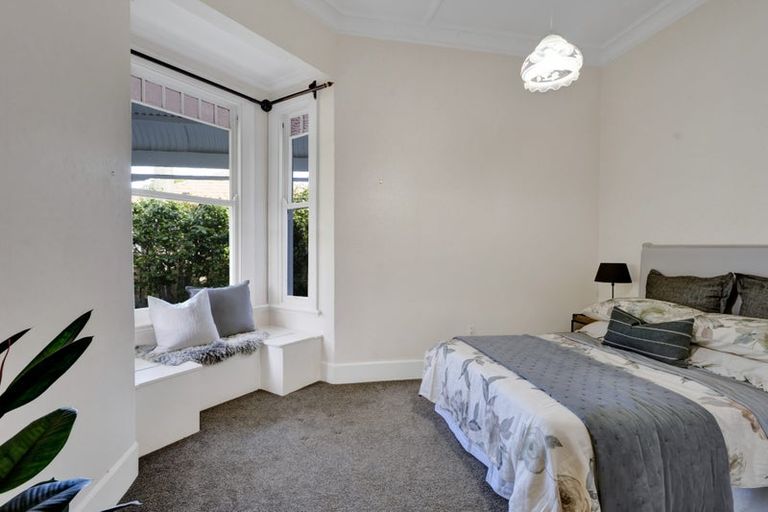 Photo of property in 28 Huatoki Street, Vogeltown, New Plymouth, 4310