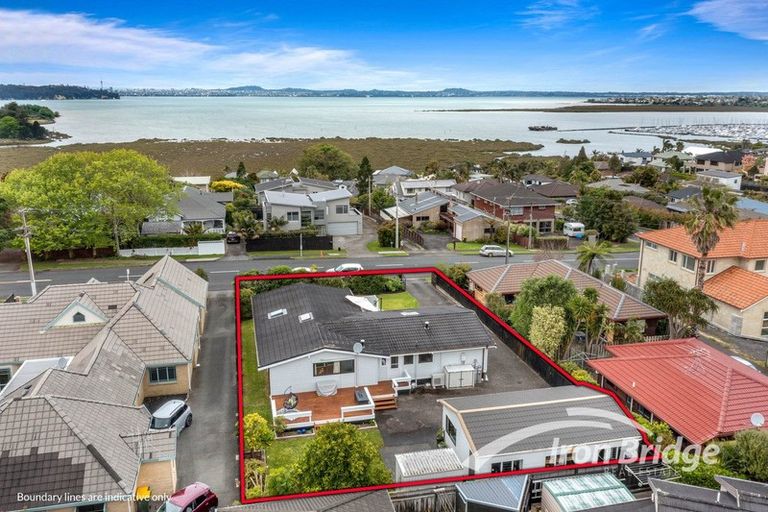 Photo of property in 43 Wiseley Road, Hobsonville, Auckland, 0618