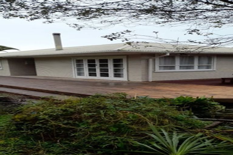 Photo of property in 77 Royal Road, Massey, Auckland, 0614