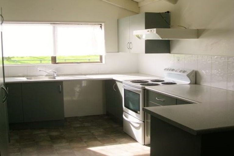 Photo of property in 38a Kaitemako Road, Welcome Bay, Tauranga, 3112