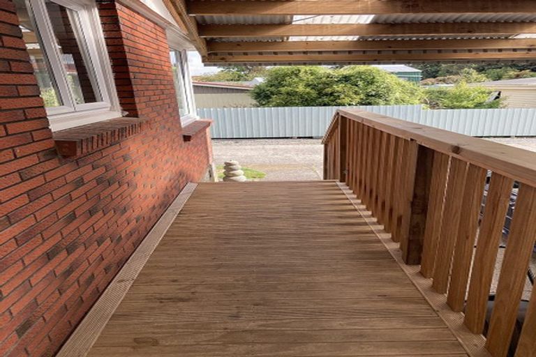 Photo of property in 44 Oberon Street, Stratford, 4332