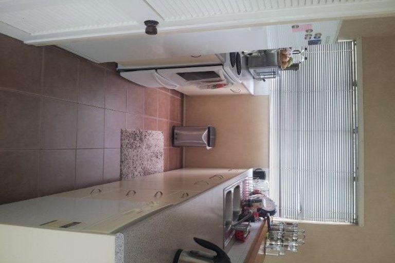 Photo of property in 3/75 Stanley Road, Glenfield, Auckland, 0629