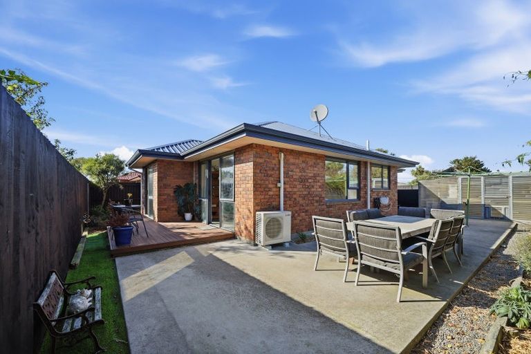 Photo of property in 48 Marriotts Road, North New Brighton, Christchurch, 8083