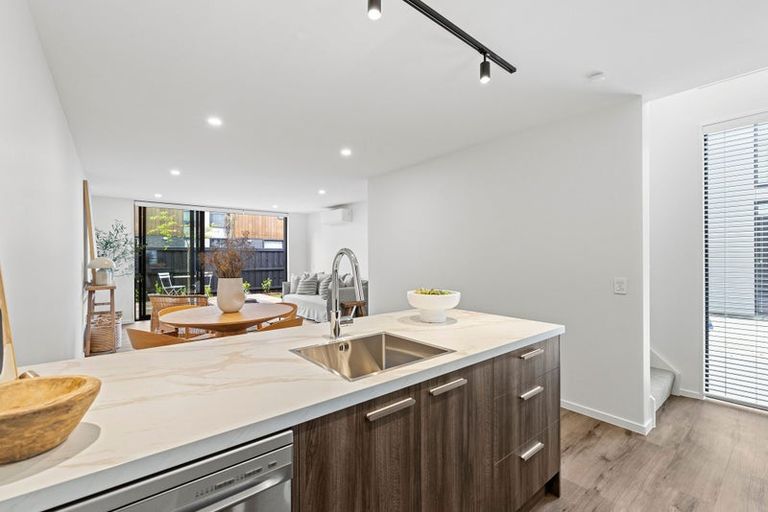 Photo of property in 2/25 Alexandra Street, Richmond, Christchurch, 8013