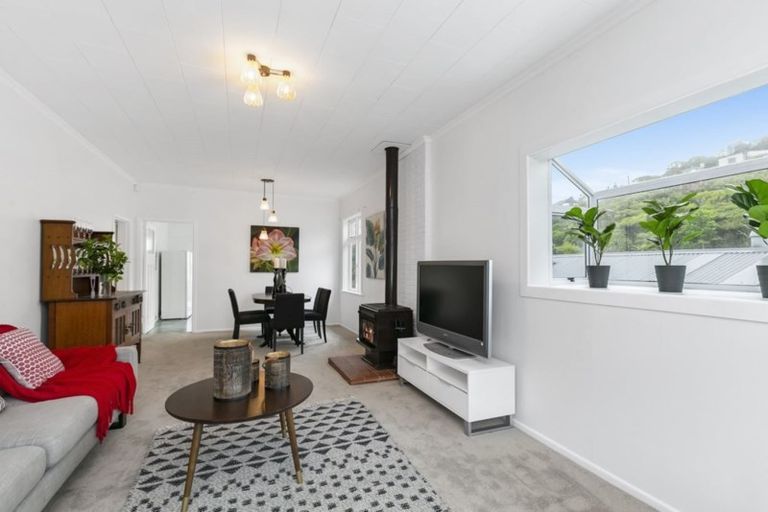 Photo of property in 105 Orangi Kaupapa Road, Northland, Wellington, 6012