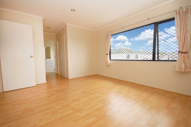 Photo of property in 24 Lolim Place, Favona, Auckland, 2024