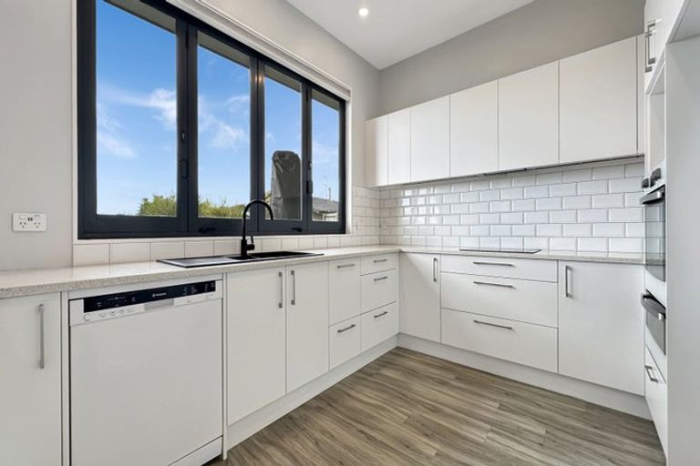 Photo of property in 51b Rodney Street, Howick, Auckland, 2014
