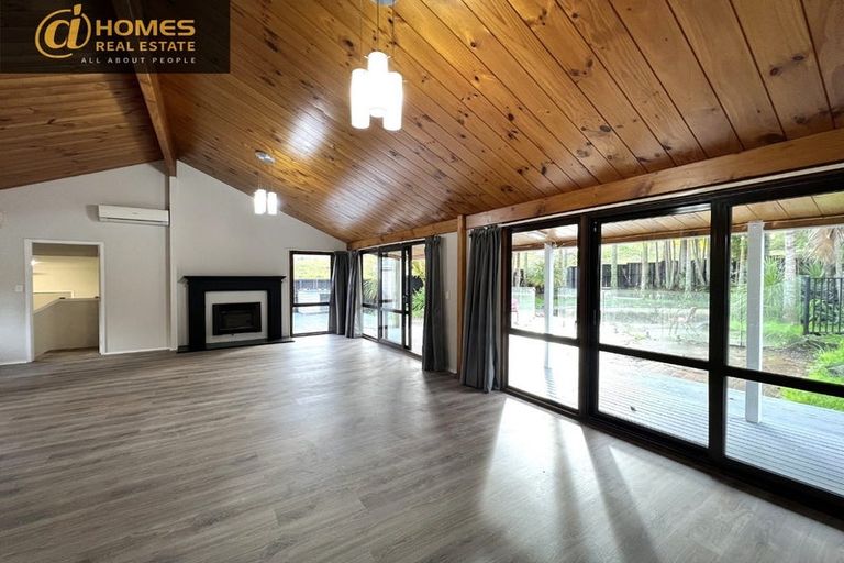 Photo of property in 1473 East Coast Road, Redvale, Albany, 0794