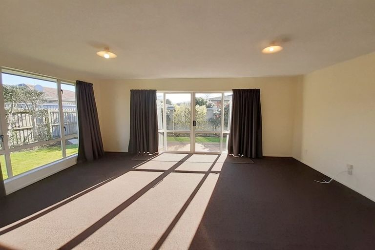 Photo of property in 5a Larsens Road, Halswell, Christchurch, 8025