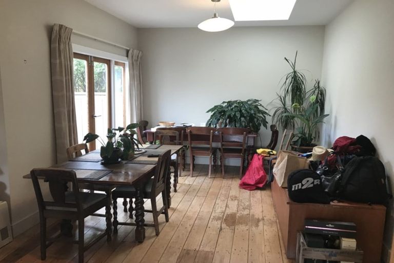 Photo of property in 33 Hall Street, Newtown, Wellington, 6021