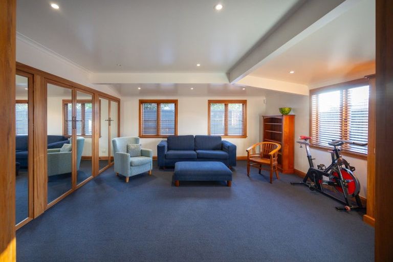 Photo of property in 4 Sierra Court, Roslyn, Palmerston North, 4414