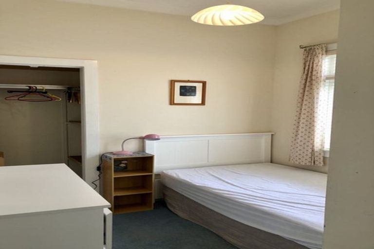 Photo of property in 28 Chatham Street, Waihola, Milton, 9073