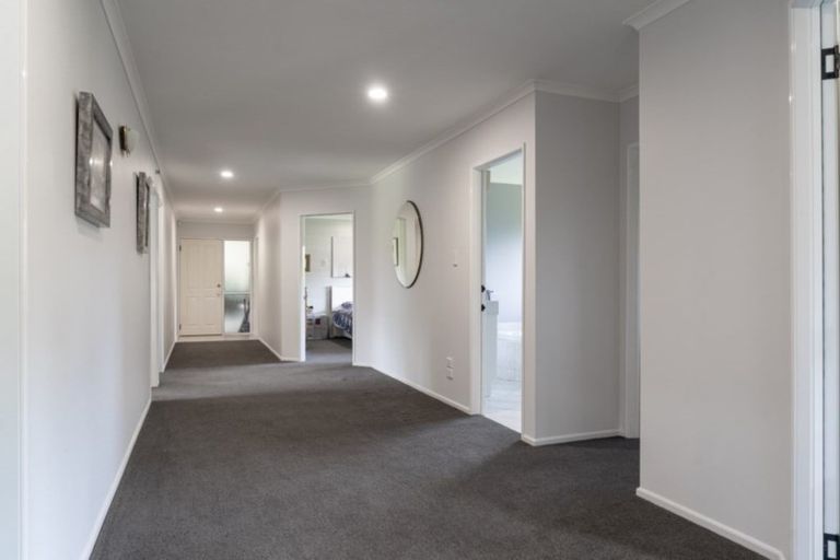 Photo of property in 1 Farley Avenue, Greytown, 5712