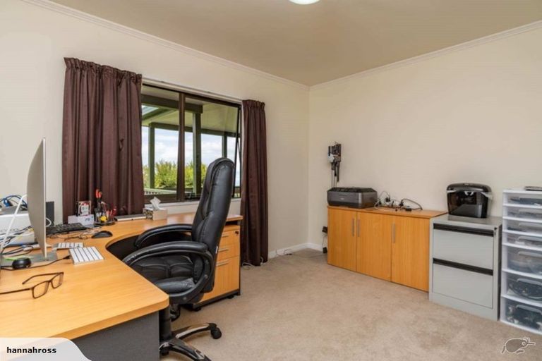 Photo of property in 28 Boeing Road, Onerahi, Whangarei, 0110