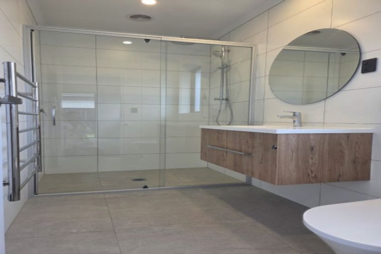 Photo of property in 3 Arohanui Road, Karaka, 2124