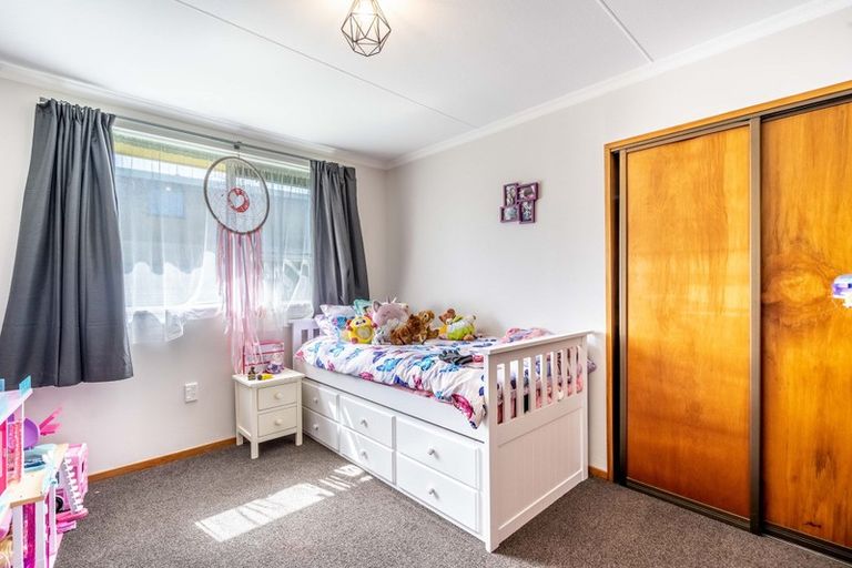Photo of property in 32 Dundee Place, Strathern, Invercargill, 9812
