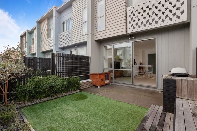 Photo of property in 21 Mollusc Road, Hobsonville, Auckland, 0616