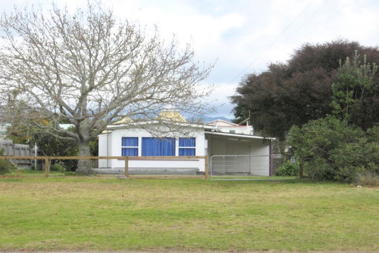 Photo of property in 125 Ocean Road, Whangamata, 3620