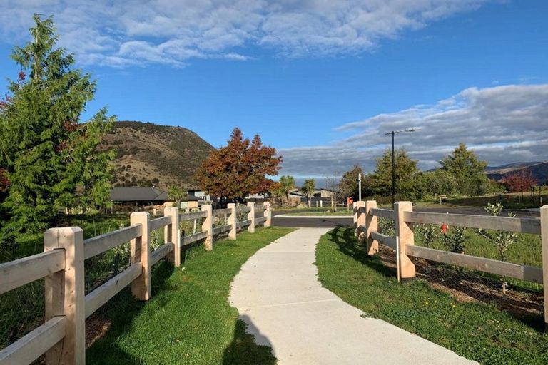 Photo of property in 7 Greenwood Lane, Wanaka, 9305