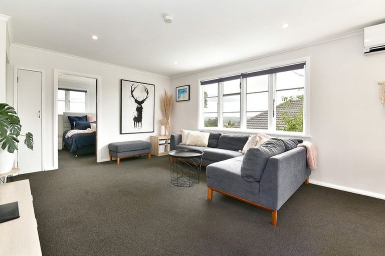 Photo of property in 32 Karaka Street, Helensville, 0800